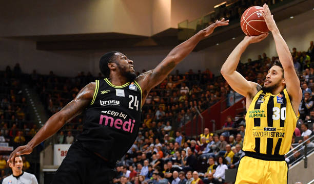 献了大量得 献了大量得