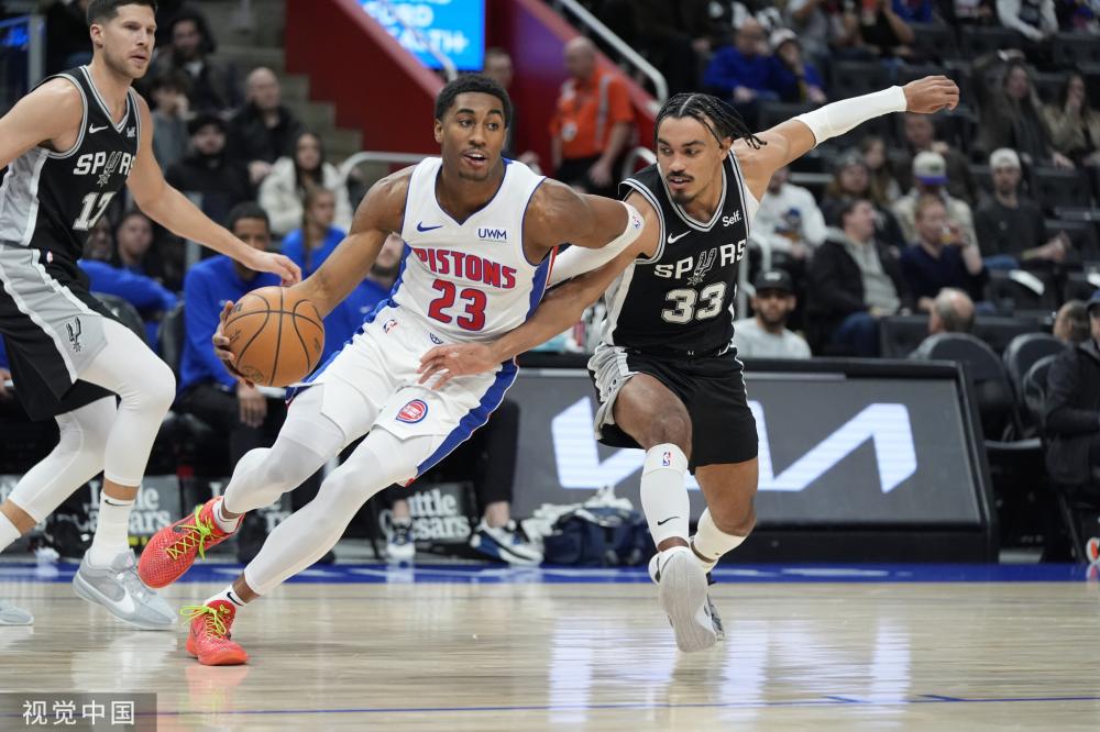 长传助攻 长传助攻