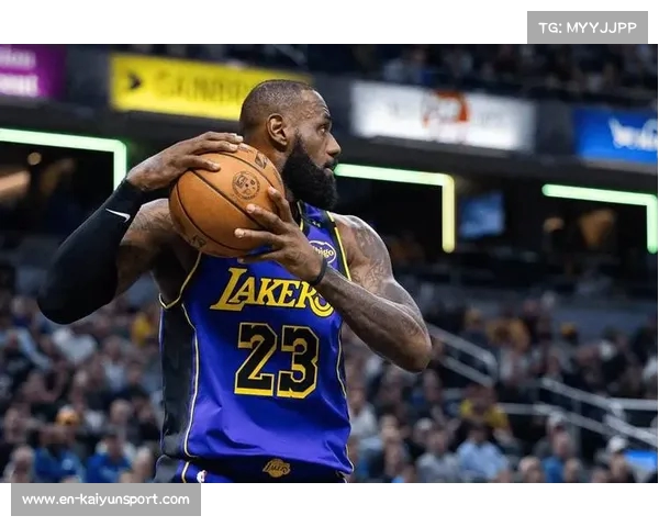 詹姆斯非人类身体素质让他有潜力打NFL 但能成功的NBA球员寥寥无几